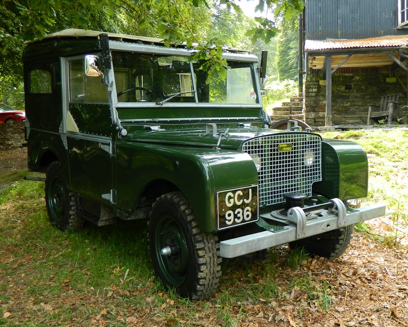 Land Rover na pláži